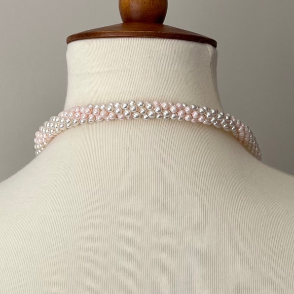 Pink and White Mini Pearl Necklace Twisted/Intertwined - Picture 4 of 5